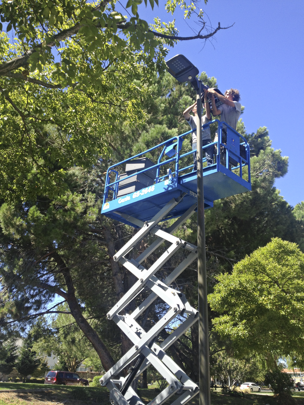 VacaValley Hospital Parking Light Installation