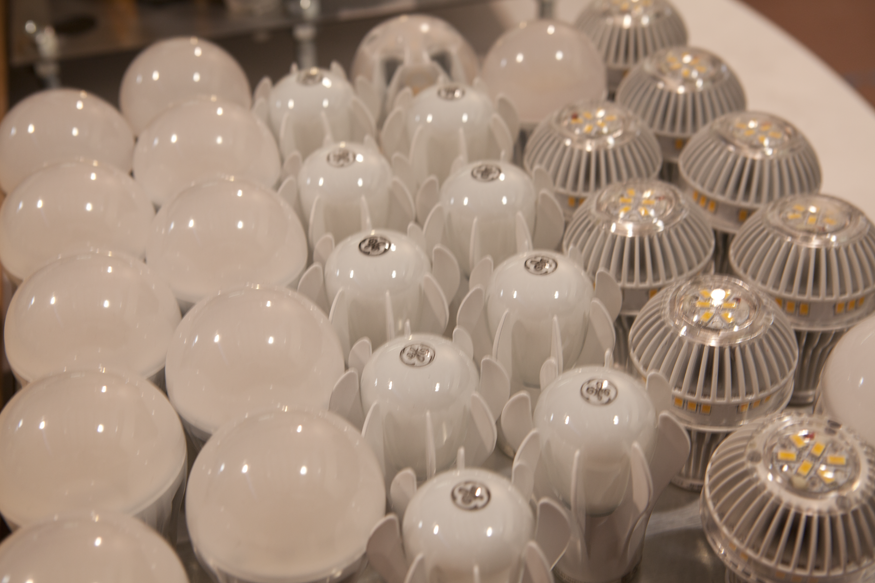 California Quality LED Lamp Spec Lamp Cluster