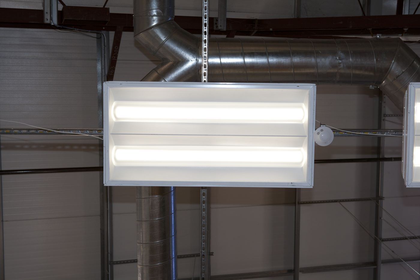 Adaptive Lighting Systems for Retail & Agriculture TLED 2