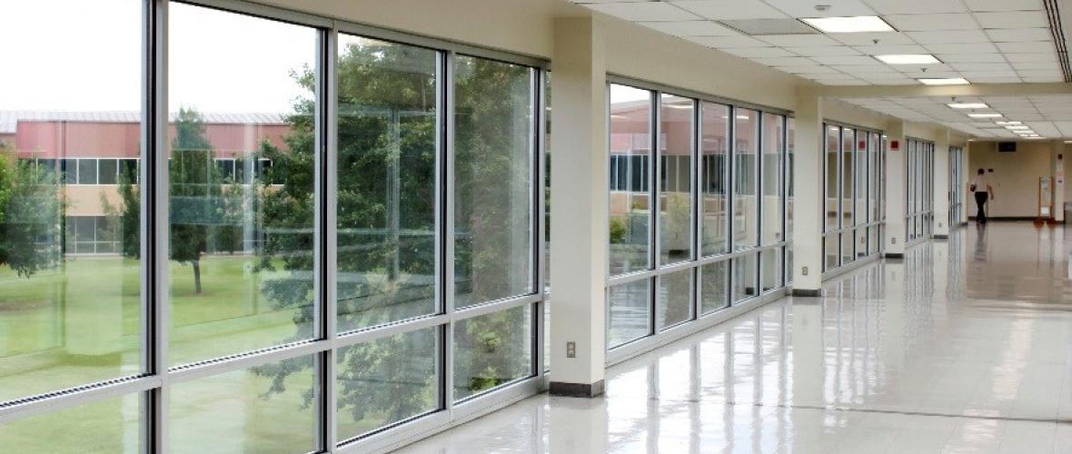 Daylighting in an office corridor